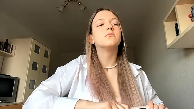 JammieMickiewicz online show from March 2026 07:12:01 AM