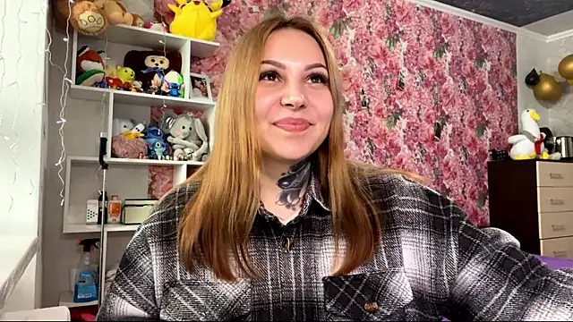 TraciBallena online show from February 2026 12:00:01 PM