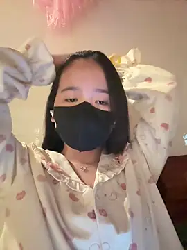 Gwen879 online show from February 2026 08:01:01 AM