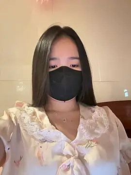 Gwen879 online show from March 2026 12:31:02 AM