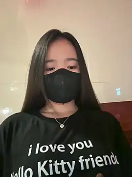 Gwen879 online show from March 2026 11:28:02 PM