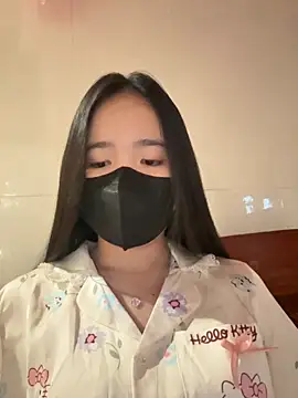 Gwen879 online show from March 2026 10:05:01 AM