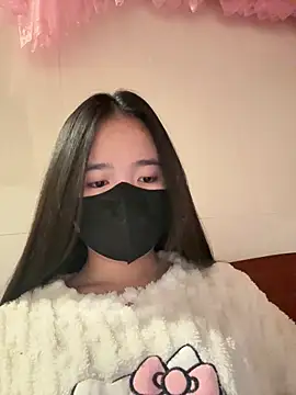 Gwen879 online show from March 2026 11:09:01 PM