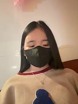 Gwen879 online show from March 2026 12:34:01 PM