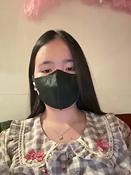 Gwen879 online show from February 2026 01:30:01 PM