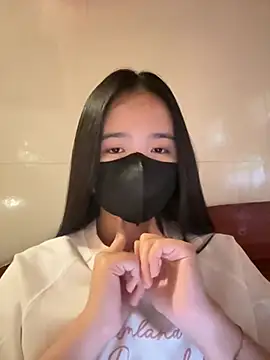 Gwen879 online show from March 2026 06:49:02 AM