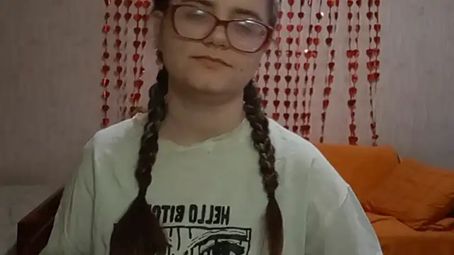 Miyabeee online show from March 2026 07:22:02 AM