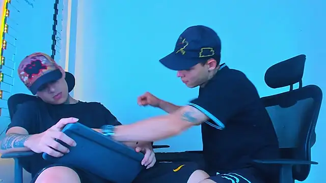 Thomas-Wil online show from February 2026 03:34:02 PM