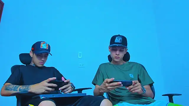 Thomas-Wil online show from April 2026 08:59:01 PM