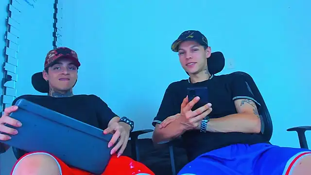 Thomas-Wil online show from February 2026 07:46:02 PM