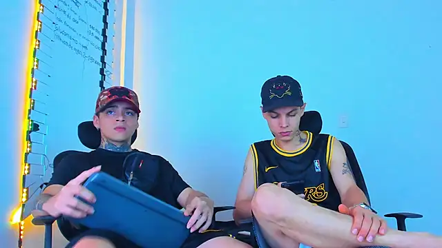 Thomas-Wil online show from February 2026 02:07:02 AM