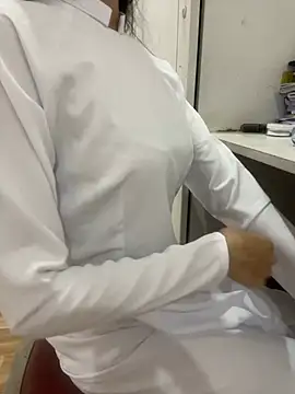 Linhtruong   online show from March 2026 02:28:02 PM