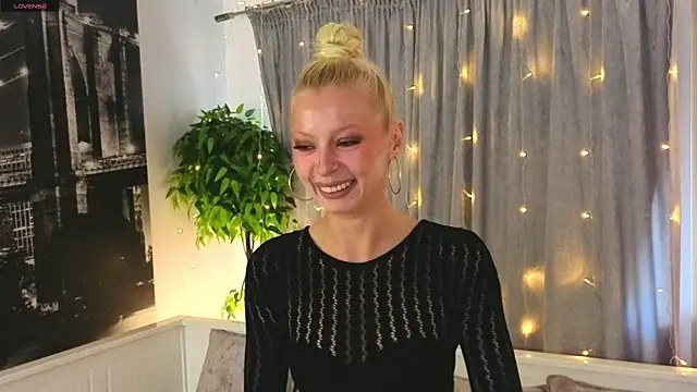 LanaReals online show from January 2026 07:34:02 AM