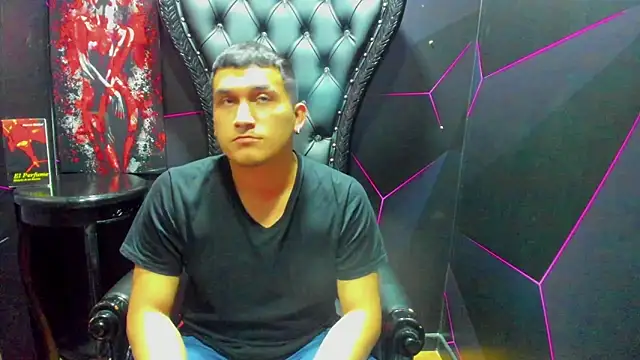 Lucca Moretti online show from January 2026 03:40:02 PM