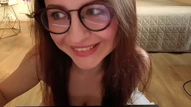 Satin Sin online show from June 2026 06:14:01 PM