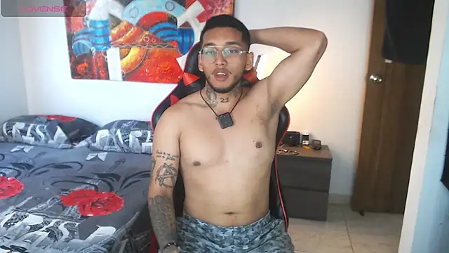 EvanVelvet online show from February 2026 10:32:01 PM