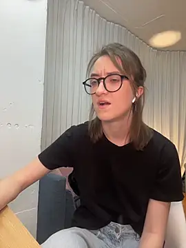 Persephone Kore online show from March 2026 04:21:01 PM