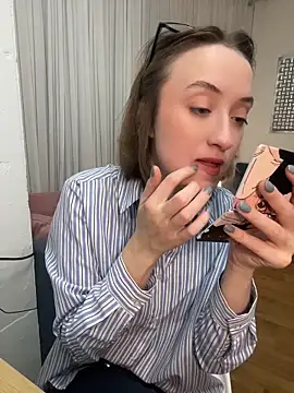 Persephone Kore online show from April 2026 05:17:02 PM