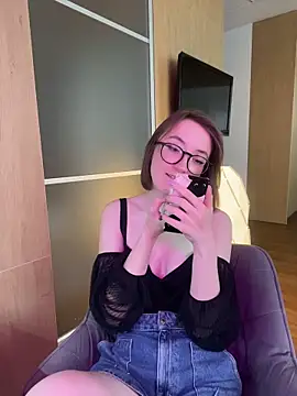 Snapshot of Persephone_Kore chatting on April 2026 02:47:02 PM Persephone Kore online show from April 2026 02:47:02 PM