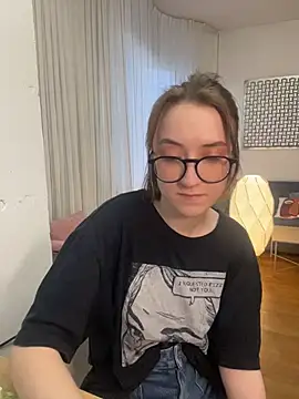 Snapshot of Persephone_Kore chatting on May 2026 05:16:02 PM Persephone Kore online show from May 2026 05:16:02 PM