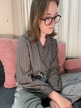 Persephone Kore online show from March 2026 07:21:02 PM