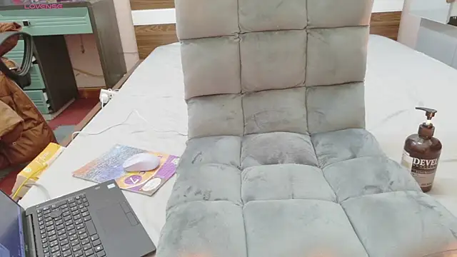 Bee bee1 online show from February 2026 03:16:02 AM