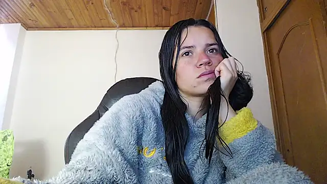 Shanel Lozano online show from April 2026 06:01:02 PM