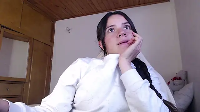 Shanel Lozano online show from March 2026 09:15:01 PM