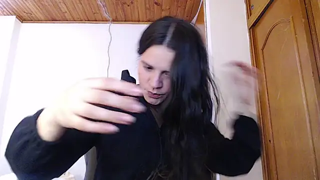 Shanel Lozano online show from May 2026 06:11:01 PM