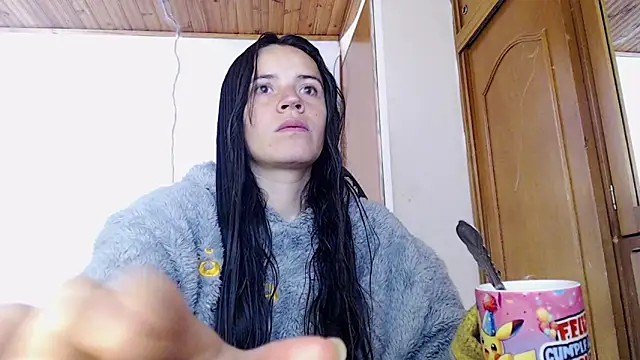 Shanel Lozano online show from May 2026 01:14:02 PM