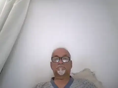 Snapshot of Patyman chatting on May 2026 02:20:01 PM Patyman online show from May 2026 02:20:01 PM