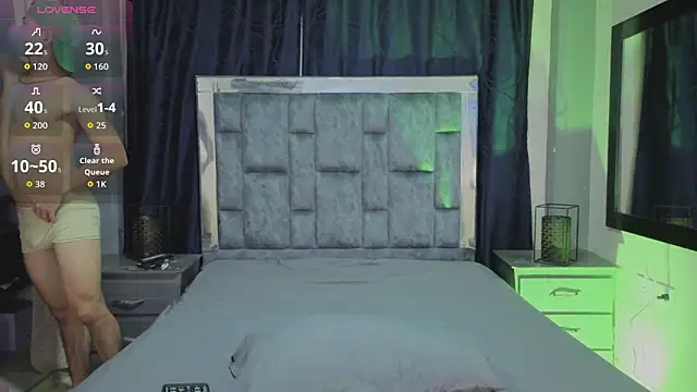 LeoMonnroe online show from April 2026 06:58:01 PM