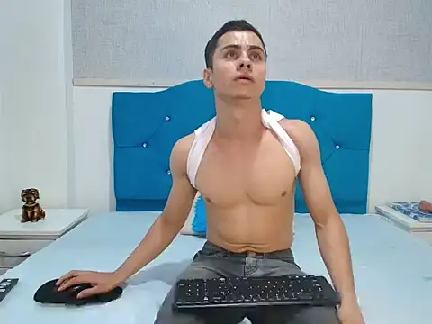 LeoMonnroe online show from January 2026 02:20:01 PM