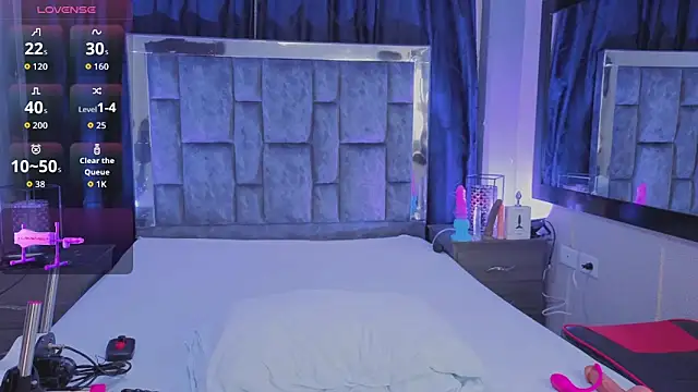 LeoMonnroe online show from April 2026 06:14:02 PM