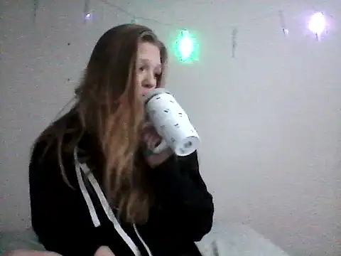 tinytiff33 online show from January 2026 01:23:02 AM