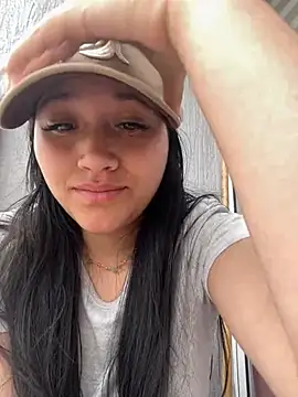 Veronica Wins  online show from February 2026 07:25:01 PM