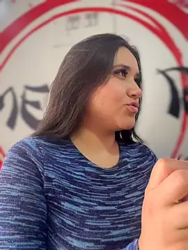 Snapshot of Veronica_Wins_ chatting on June 2026 07:08:01 PM Veronica Wins online show from June 2026 07:08:01 PM