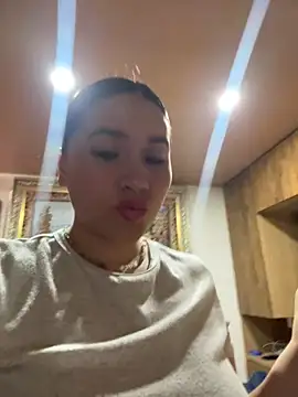 Veronica Wins  online show from February 2026 06:37:02 PM