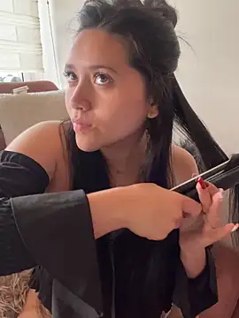 Veronica Wins  online show from February 2026 07:03:01 PM