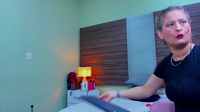 Hadde multisquirt online show from April 2026 12:06:01 PM