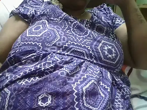 Snapshot of Cute_Riyaa22 chatting on February 2026 05:24:02 PM Cute Riyaa22 online show from February 2026 05:24:02 PM