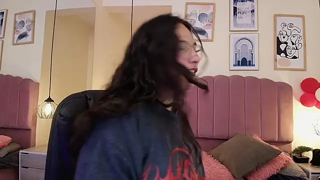 Hanabie  online show from April 2026 03:14:02 AM