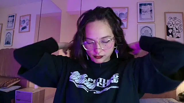 Hanabie  online show from April 2026 03:13:02 AM