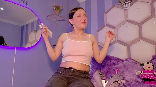 yvi taylor online show from April 2026 11:39:02 AM