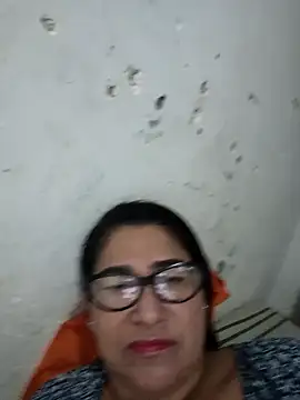 PatriciaGrajales online show from April 2026 04:33:01 PM