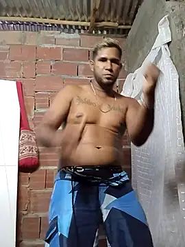 yanshotQQQQ online show from January 2026 01:31:01 AM