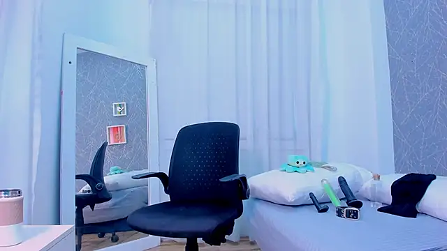 ViictoriiaSaenz online show from March 2026 09:38:02 PM