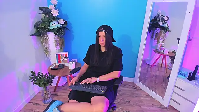 ViictoriiaSaenz online show from February 2026 04:46:01 AM