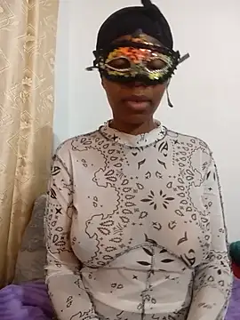 Snapshot of CreamyCupCake_96 chatting on June 2026 05:24:02 AM CreamyCupCake 96 online show from June 2026 05:24:02 AM