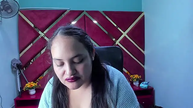 MiaRouss69 online show from February 2026 04:32:01 AM